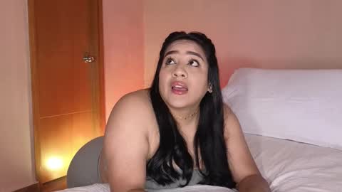 Victoria Serna  online show from 27, 11, 2025