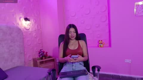 Victoria  online show from 17, 11, 2025