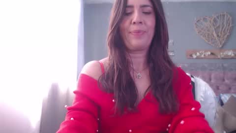 Snapshot of victoria25_meester chatting on 16, 12, 2024 Hi guys Im victoria Be the one who can control me in PVT online show from 16, 12, 2024