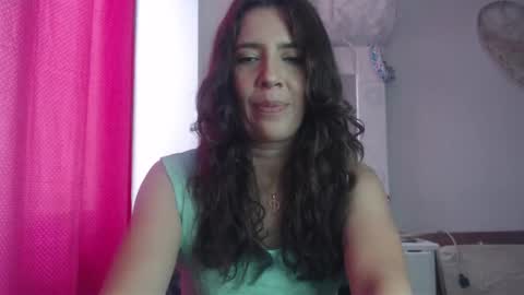 Snapshot of victoria25_meester chatting on 9, 2, 2025 Hi guys Im victoria Be the one who can control me in PVT online show from 9, 2, 2025