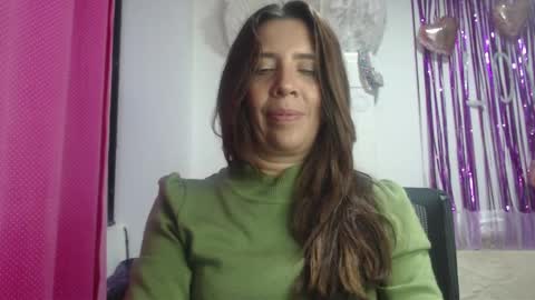 Snapshot of victoria25_meester chatting on 20, 2, 2025 Hi guys Im victoria Be the one who can control me in PVT online show from 20, 2, 2025