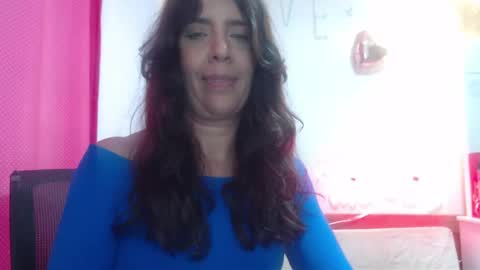 Snapshot of victoria25_meester chatting on 6, 3, 2025 Hi guys Im victoria Be the one who can control me in PVT online show from 6, 3, 2025