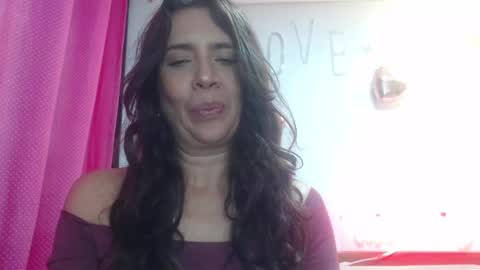Snapshot of victoria25_meester chatting on 7, 3, 2025 Hi guys Im victoria Be the one who can control me in PVT online show from 7, 3, 2025