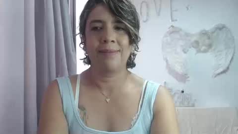 Snapshot of victoria25_meester chatting on 23, 9, 2025 Hi guys Im victoria Be the one who can control me in PVT online show from 23, 9, 2025