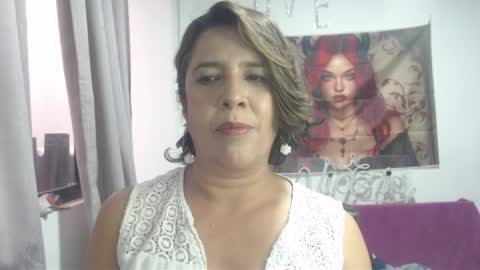 Hi guys   Im victoria  Be the one who can control me in PVT online show from 30, 11, 2025