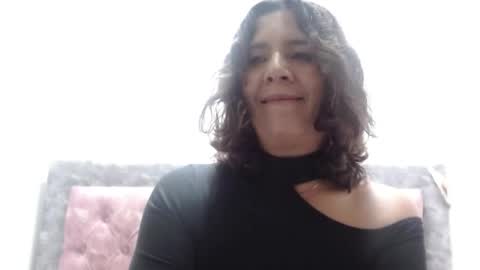 Snapshot of victoria25_meester chatting on 26, 5, 2026 Hi guys Im victoria Be the one who can control me in PVT online show from 26, 5, 2026