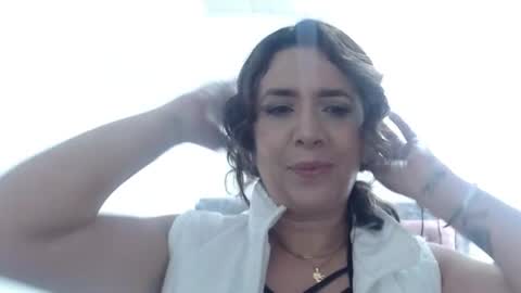 Snapshot of victoria25_meester chatting on 10, 6, 2026 Hi guys Im victoria Be the one who can control me in PVT online show from 10, 6, 2026