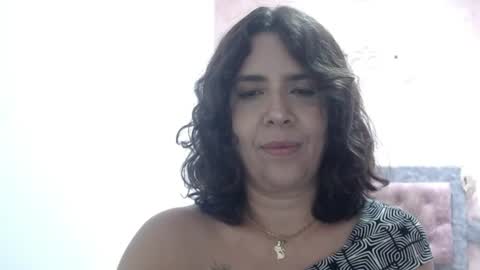 Snapshot of victoria25_meester chatting on 24, 6, 2026 Hi guys Im victoria Be the one who can control me in PVT online show from 24, 6, 2026