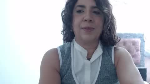 Snapshot of victoria25_meester chatting on 25, 6, 2026 Hi guys Im victoria Be the one who can control me in PVT online show from 25, 6, 2026