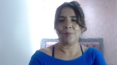 Snapshot of victoria25_meester chatting on 6, 8, 2026 Hi guys Im victoria Be the one who can control me in PVT online show from 6, 8, 2026