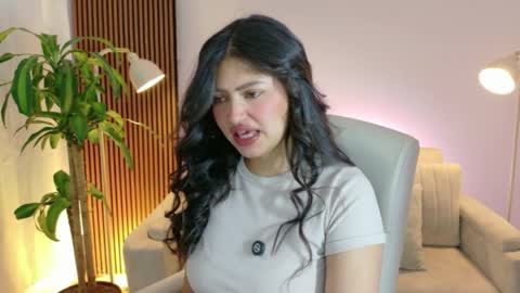 Snapshot of victoria___moon chatting on 23, 4, 2026 victoria online show from 23, 4, 2026