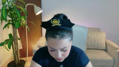 Snapshot of victoria___moon chatting on 29, 4, 2026 victoria online show from 29, 4, 2026