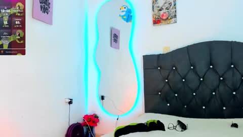 Victoria  independent model online show from 21, 10, 2025