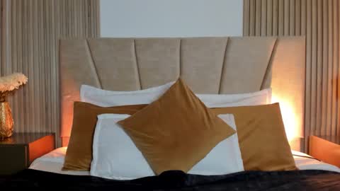 VIC online show from 6, 11, 2025