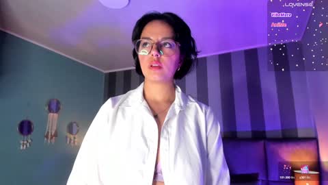 Victoria online show from 4, 2, 2025