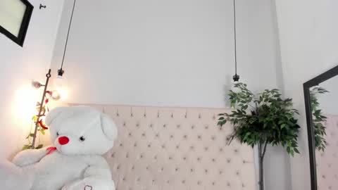 Snapshot of victoria_colemann chatting on 1, 6, 2026 Victoria online show from 1, 6, 2026