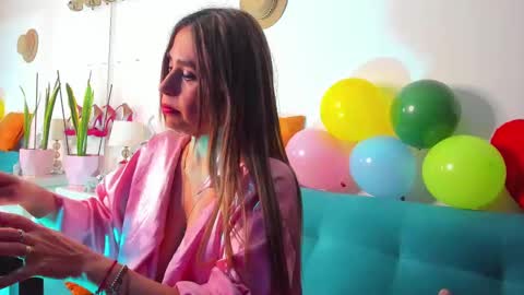 Victoria  online show from 14, 2, 2025