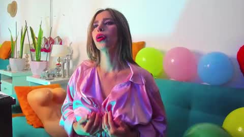 Victoria  online show from 15, 2, 2025