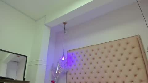 victoria_kitt online show from 8, 6, 2026