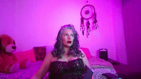 Victoria Lover online show from 16, 11, 2025