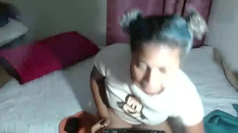 VICKY online show from 6, 2, 2025