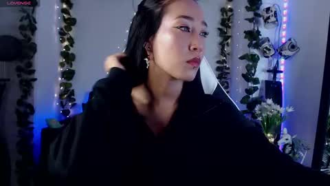 Victoria  online show from 7, 10, 2025