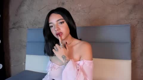 victoriaa2_doll online show from 20, 12, 2025