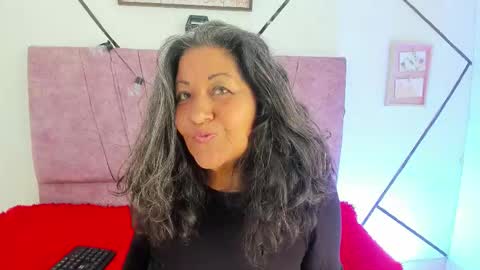 victoriaa_anderson_ online show from 4, 2, 2026