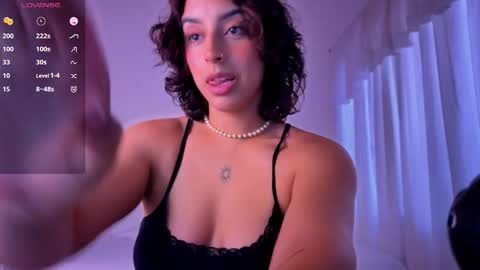 Snapshot of victoriaamelie chatting on 28, 2, 2026 victoriaamelie online show from 28, 2, 2026