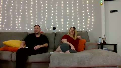 Victoria and Jesse online show from 25, 12, 2024