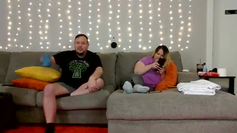 Victoria and Jesse online show from 26, 12, 2024