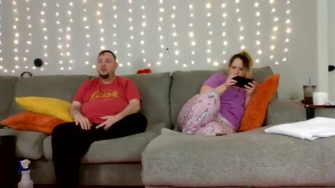 Victoria and Jesse online show from 16, 1, 2025