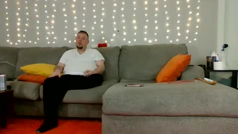 Victoria and Jesse online show from 31, 1, 2025