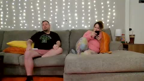 Victoria and Jesse online show from 7, 2, 2025