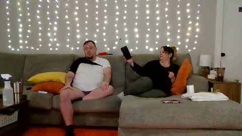 Victoria and Jesse online show from 10, 2, 2025