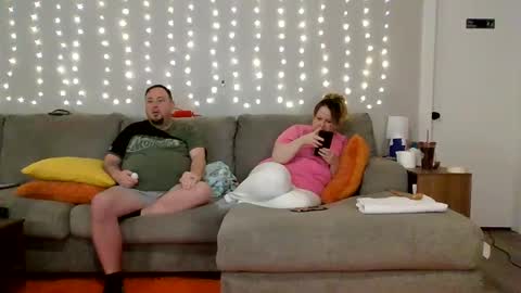 Victoria and Jesse online show from 14, 2, 2025