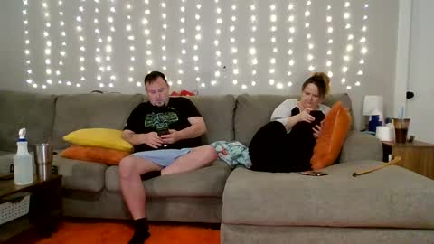 Victoria and Jesse online show from 15, 2, 2025