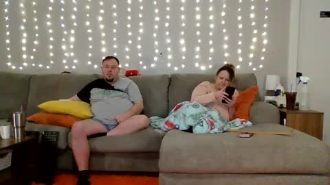 Victoria and Jesse online show from 16, 2, 2025