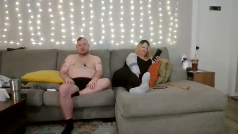 Victoria and Jesse online show from 25, 10, 2025