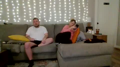 Victoria and Jesse online show from 12, 11, 2025