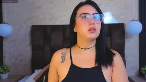 Victoria Andrade online show from 15, 3, 2026