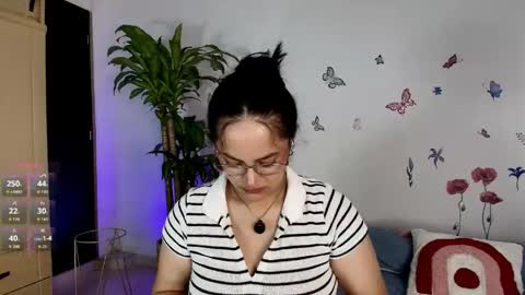 Snapshot of victoriablack_ chatting on 9, 5, 2026 Victoria online show from 9, 5, 2026