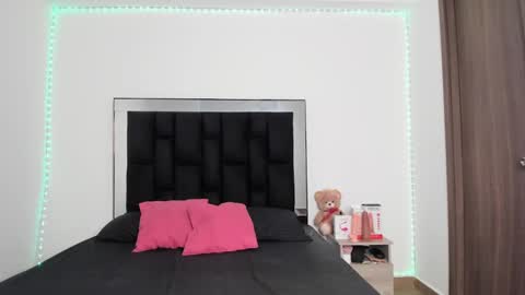 VICTORIA online show from 27, 2, 2025