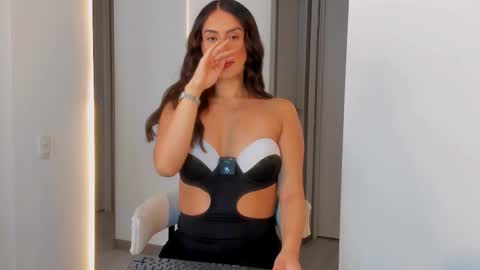 Vcitoria online show from 28, 11, 2025