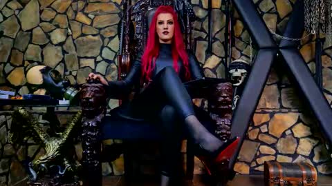 Victoria Heller online show from 8, 11, 2025