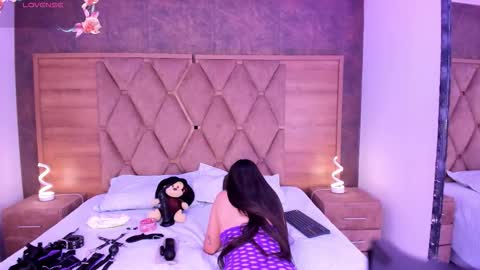 victoriasanz_ online show from 16, 11, 2025