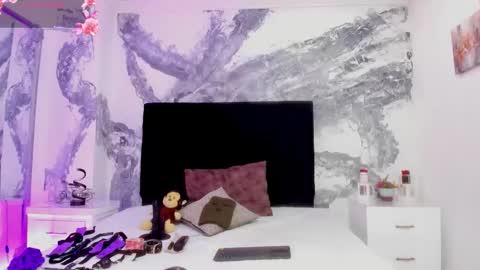 victoriasanz_ online show from 2, 12, 2025