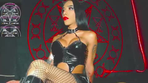 Victoria Vampire online show from 4, 3, 2025