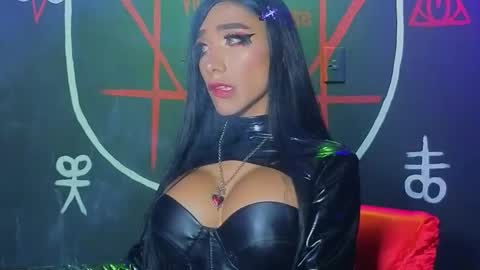 Victoria Vampire online show from 24, 10, 2025