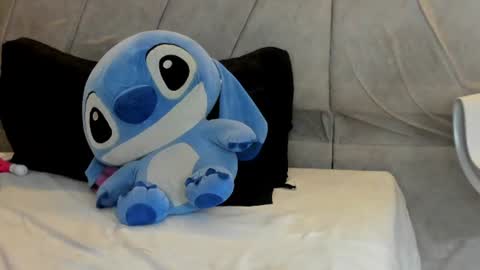 Snapshot of victoriawills_ chatting on 13, 6, 2026 ADRIANA online show from 13, 6, 2026